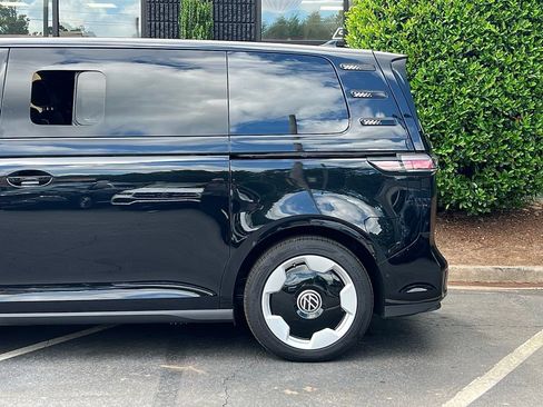 Used 2025 Volkswagen ID. Buzz Pro S image 10