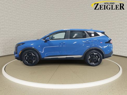 New 2026 Kia Sportage EX image 8