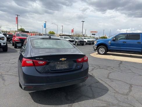 Used 2017 Chevrolet Malibu LS FWD image 9