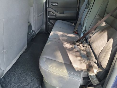 Used 2023 Nissan Frontier SV image 10