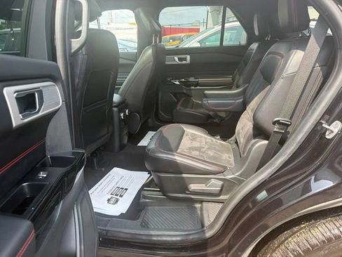 Used 2022 Ford Explorer ST-Line w/ Class IV Trailer Tow Package AWD/4WD image 16