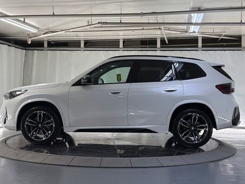 Used 2023 BMW X1 xDrive28i w/ M Sport Package AWD/4WD image 2
