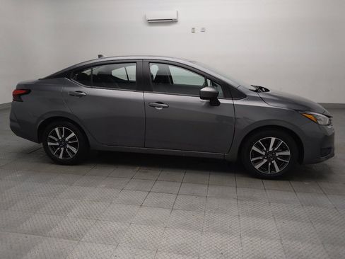Used 2025 Nissan Versa SV FWD image 11