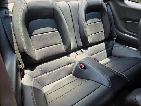 Used 2015 Ford Mustang Premium RWD image 31