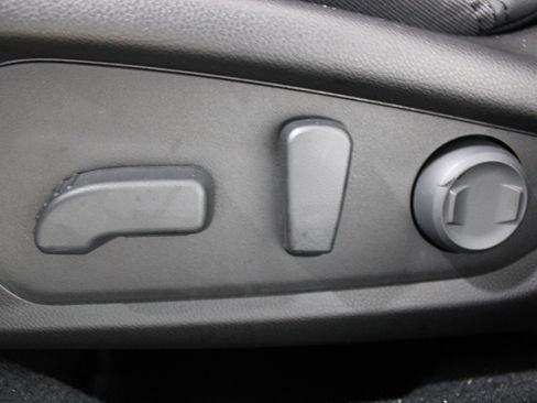 New 2026 Subaru Outback Premium image 4