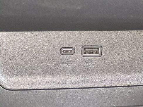 New 2026 Chevrolet Equinox ACTIV w/ Convenience Package III FWD image 21