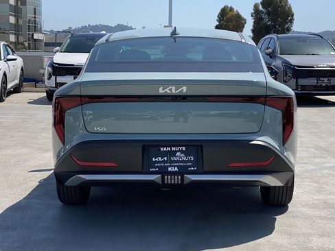 New 2026 Kia K4 FWD image 5