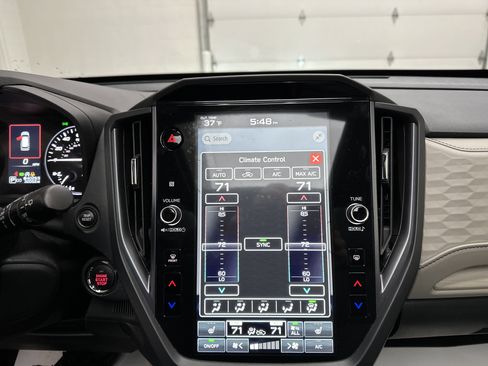 Used 2025 Subaru Forester Limited image 35