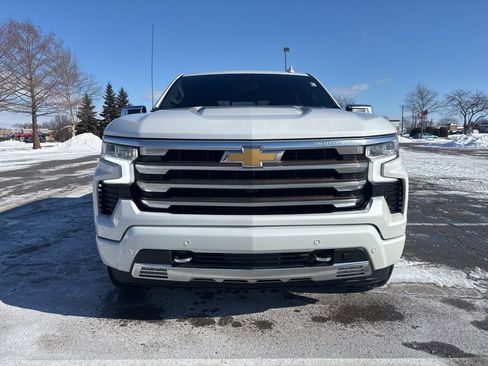 Certified 2022 Chevrolet Silverado 1500 High Country w/ High Country Premium Package image 6