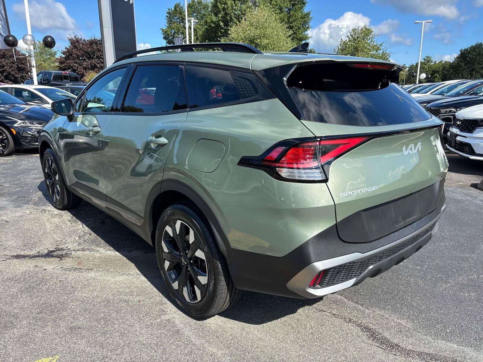 Used 2023 Kia Sportage X-Line w/ X-Line Premium Package AWD/4WD image 3