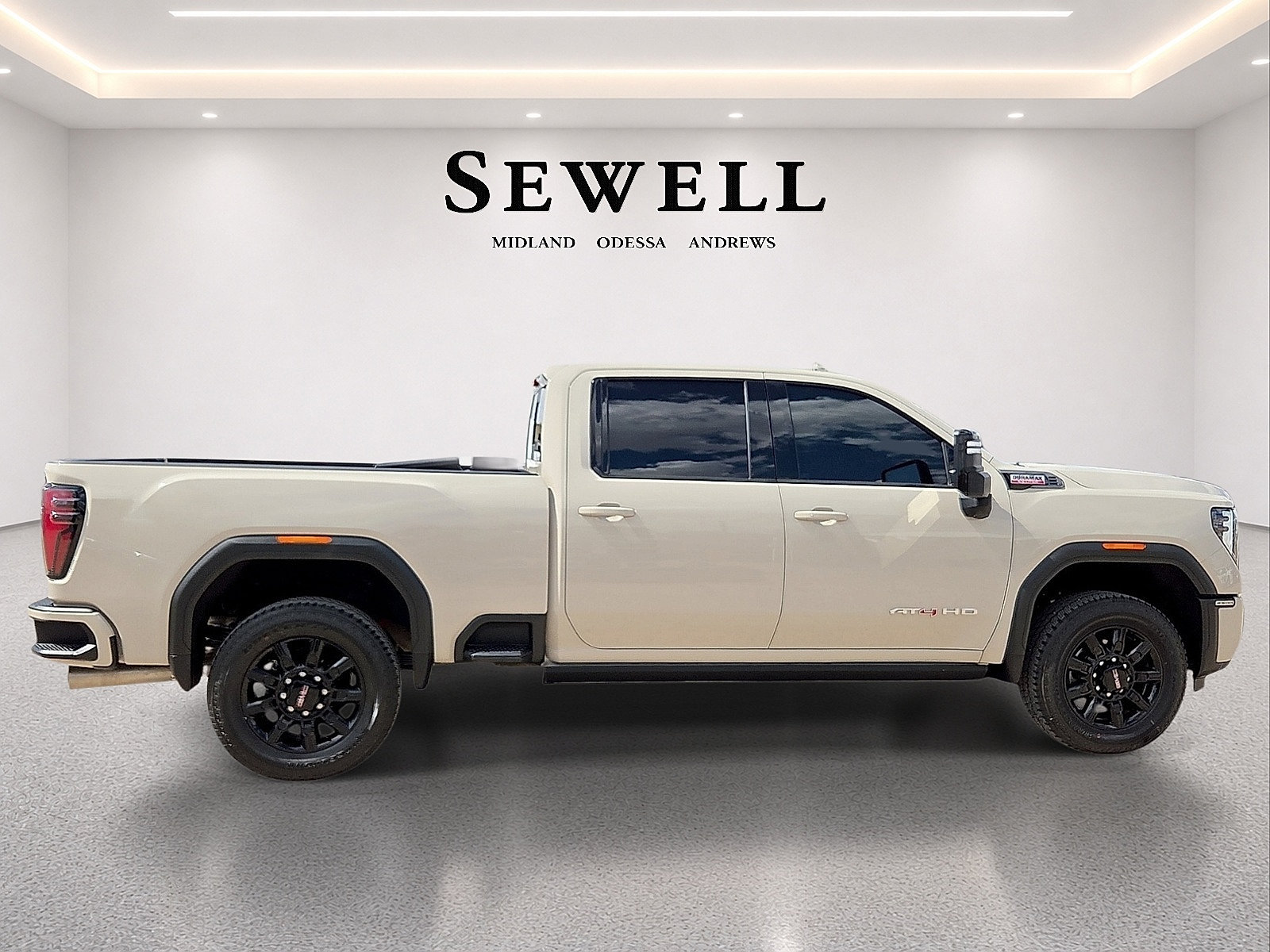 Used 2026 GMC Sierra 2500 AT4 w/ AT4 Premium Plus Package AWD/4WD image 5