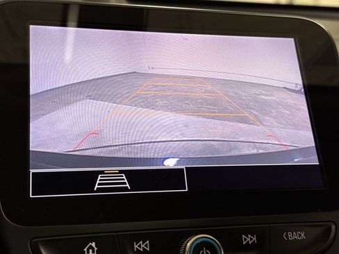 Used 2022 Chevrolet Malibu LT FWD image 15