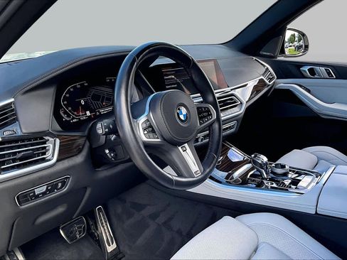 Used 2023 BMW X5 xDrive40i w/ Executive Package AWD/4WD image 16
