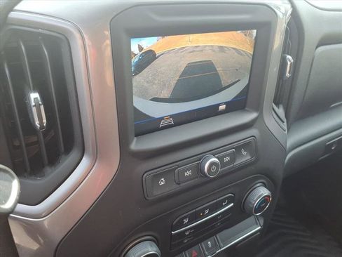 Used 2023 Chevrolet Silverado 2500 Custom w/ Custom Convenience Package image 33