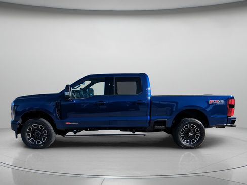 New 2026 Ford F350 Platinum w/ FX4 Off-Road Package AWD/4WD image 17
