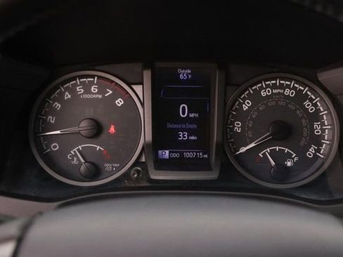 Used 2018 Toyota Tacoma TRD Sport AWD/4WD image 14