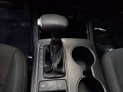 Used 2019 Kia Sorento LX image 11