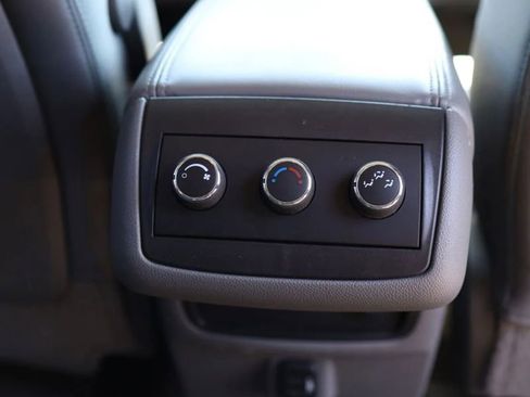 Used 2017 Chevrolet Traverse LS FWD image 33