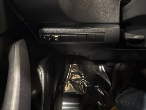 Used 2024 Toyota Corolla LE image 25