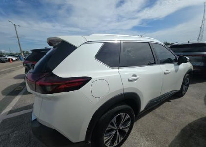 Used 2023 Nissan Rogue SV w/ SV Premium B Package FWD image 3