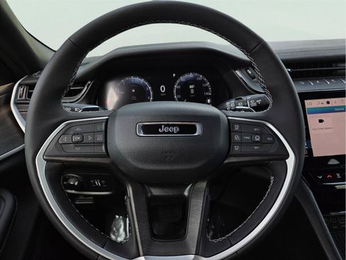 New 2026 Jeep Grand Cherokee Altitude RWD image 23