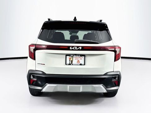 Used 2024 Kia Seltos S FWD image 8