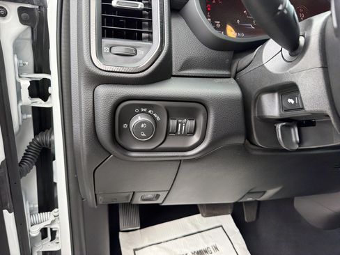 Used 2026 RAM 2500 Rebel AWD/4WD image 17