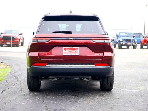 New 2026 Jeep Grand Cherokee Laredo RWD image 7