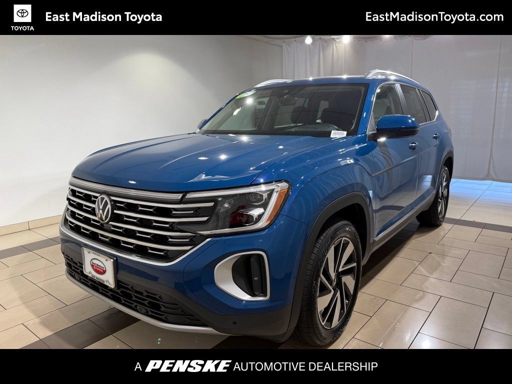 Used 2025 Volkswagen Atlas SEL AWD/4WD image 1