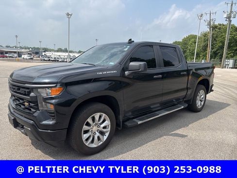 Used 2023 Chevrolet Silverado 1500 Custom RWD image 3