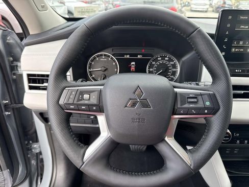 New 2026 Mitsubishi Outlander SE FWD image 39