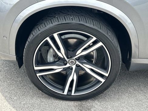 Used 2017 Volvo XC90 T5 R-Design w/ Vision Package FWD image 20