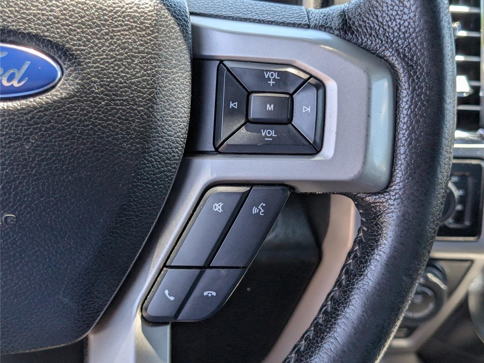 Used 2016 Ford F150 Lariat AWD/4WD image 23