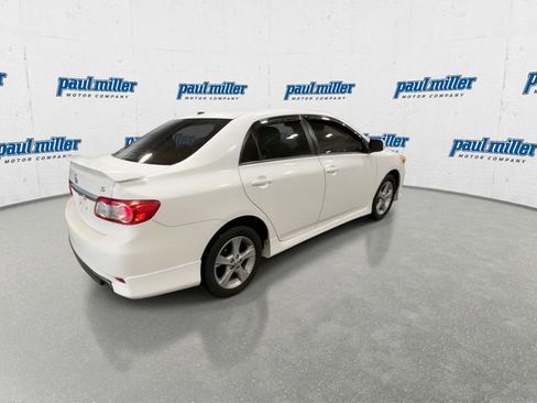 Used 2011 Toyota Corolla S image 11