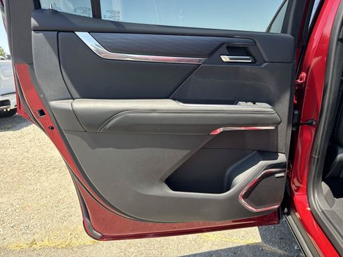 New 2026 GMC Acadia Elevation w/ Black Edition FWD image 23