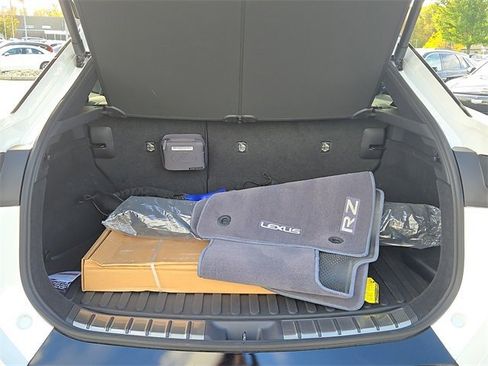 Used 2023 Lexus RZ 450e Premium image 30