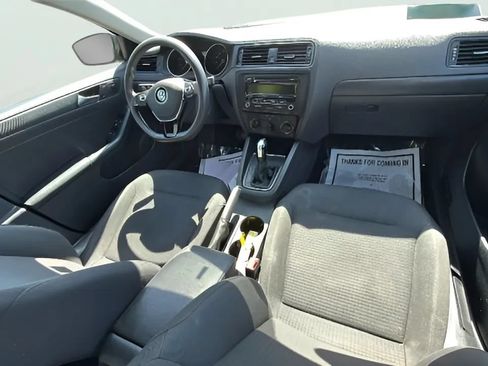 Used 2015 Volkswagen Jetta S FWD image 8