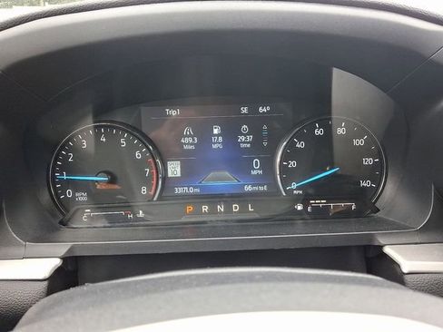 Certified 2022 Ford Explorer XLT w/ Equipment Group 202A image 21