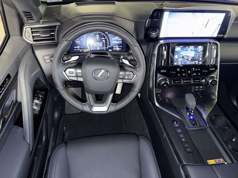New 2026 Lexus LX 700h Luxury w/ Appearance Package AWD/4WD image 3