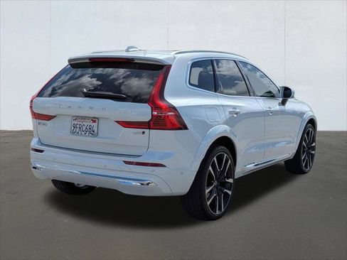 Used 2023 Volvo XC60 B5 Ultimate image 5
