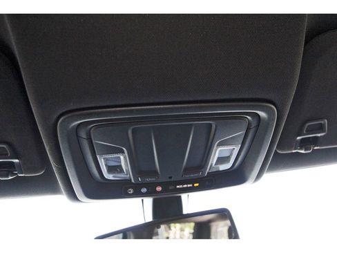 Used 2021 GMC Sierra 1500 AT4 image 24