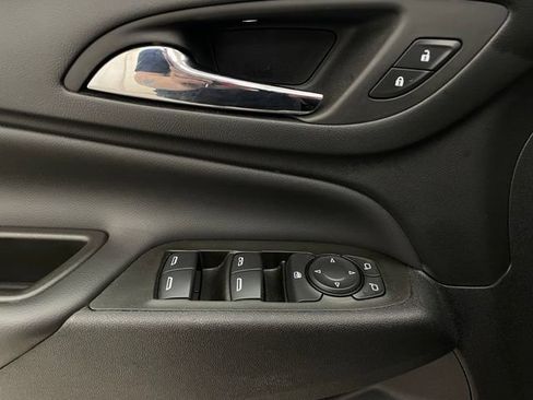 Certified 2023 Chevrolet Equinox LT AWD/4WD image 12