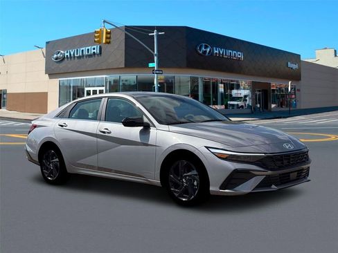 New 2026 Hyundai Elantra SEL Sport Premium FWD image 10