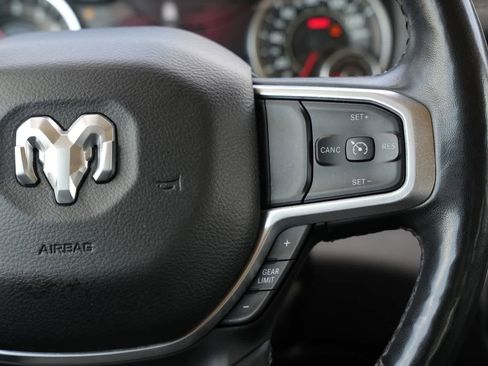 Used 2019 RAM 1500 Laramie AWD/4WD image 11