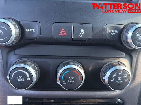 Used 2020 RAM 2500 Big Horn w/ Level 1 Equipment Group AWD/4WD image 12