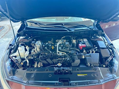 Used 2024 Nissan Altima 2.5 SV image 32