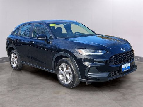 Certified 2024 Honda HR-V LX image 3