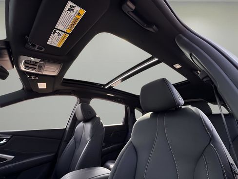 Used 2025 Acura RDX SH-AWD image 22