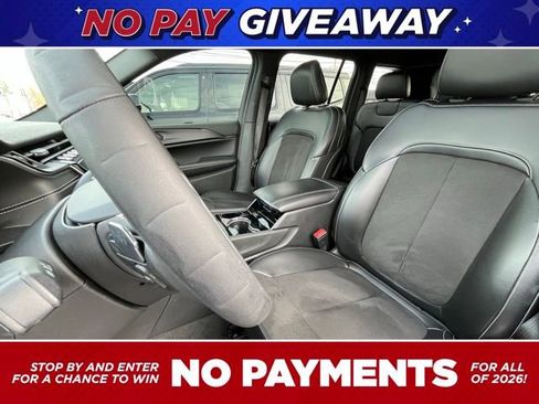 Used 2023 Jeep Grand Cherokee Altitude image 20