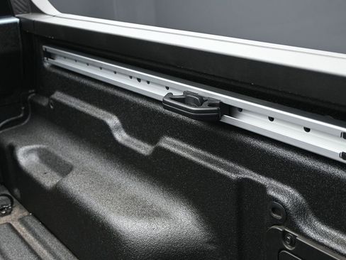 New 2025 Ford Maverick Lariat w/ Black Appearance Package image 13